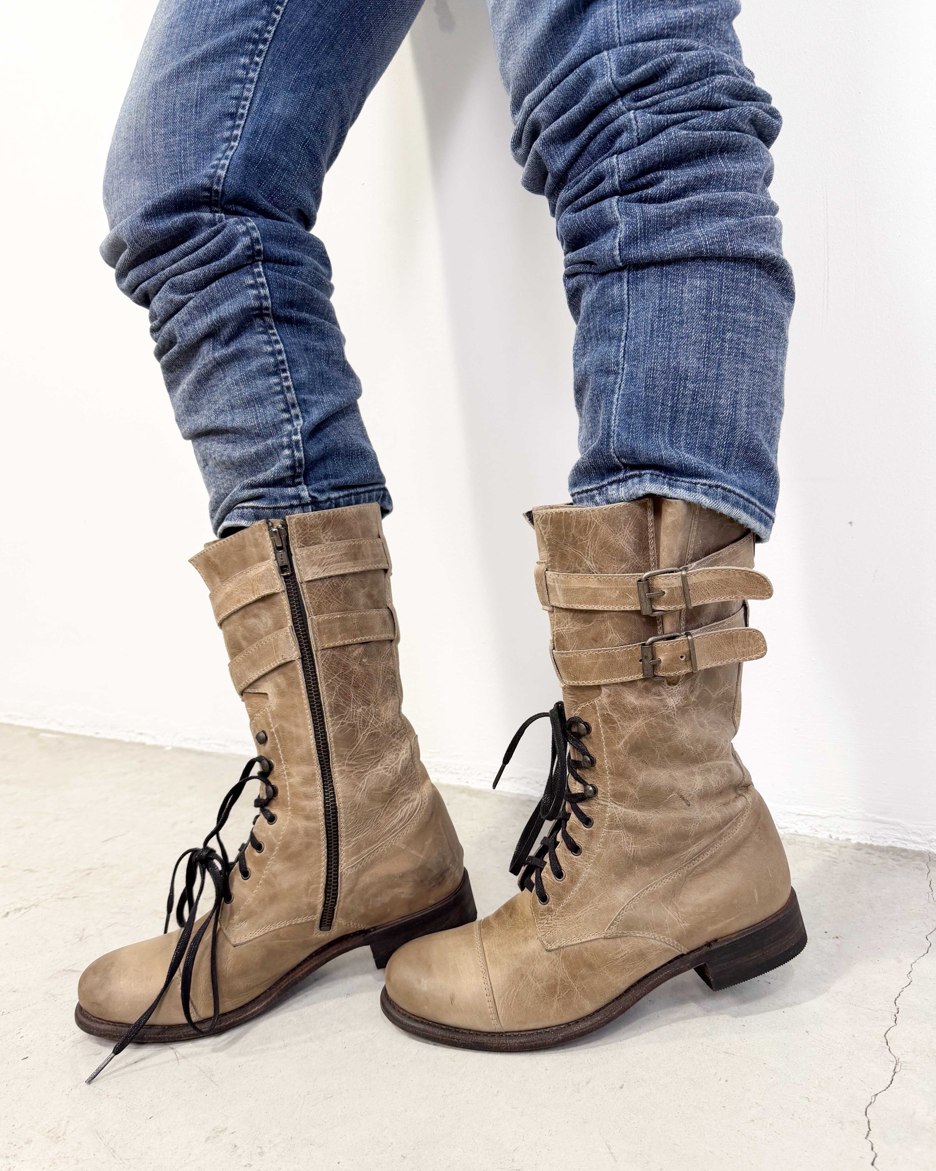 The Helga boots