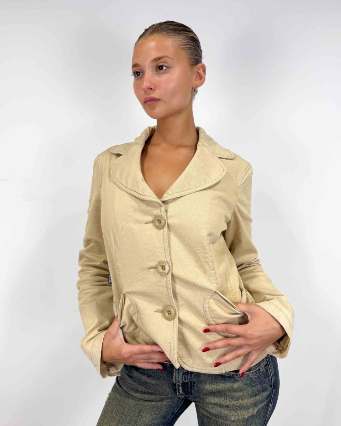 The Adaline blazer by Moschino - rig vert