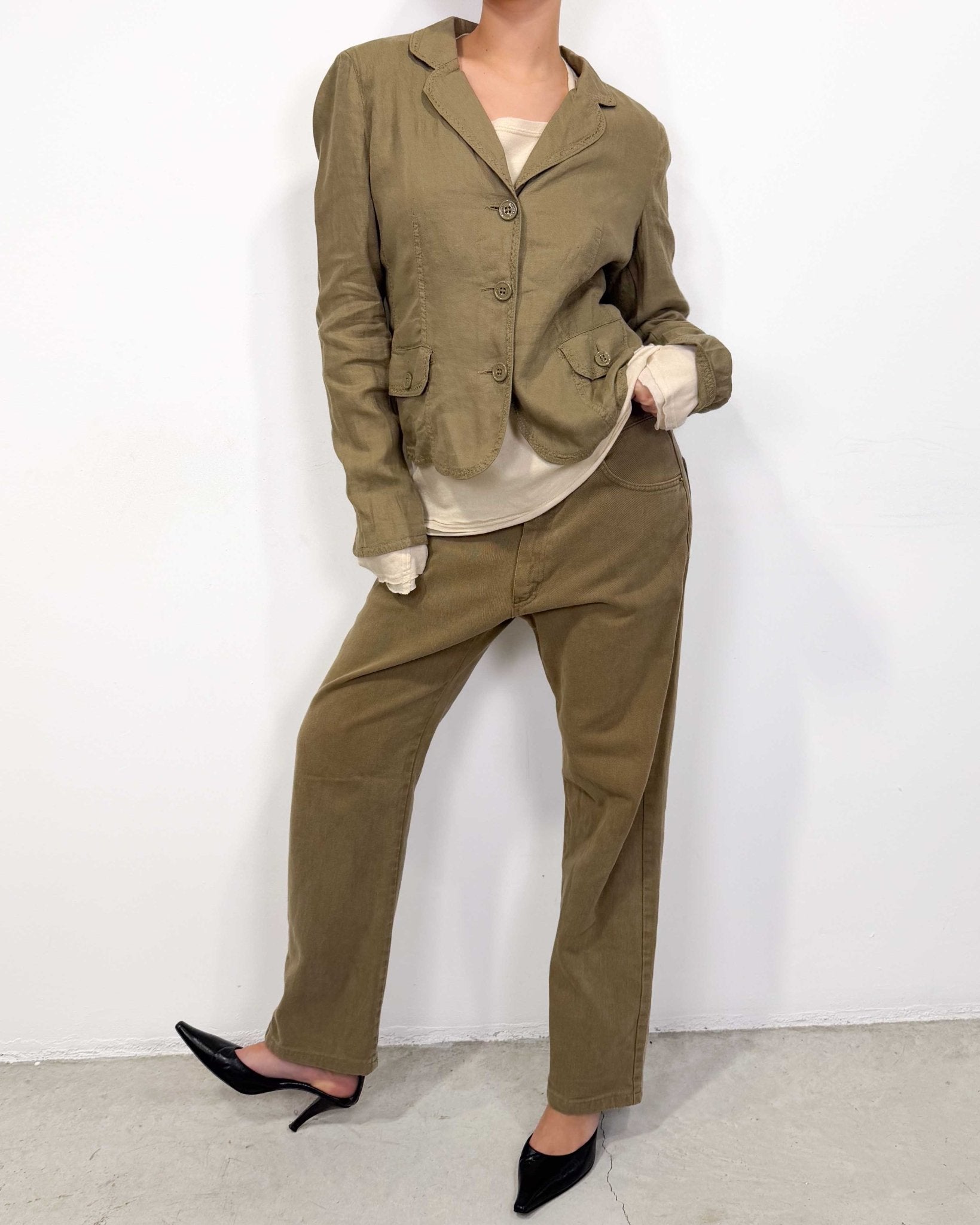 The Aelina jacket by Armani - rig vert