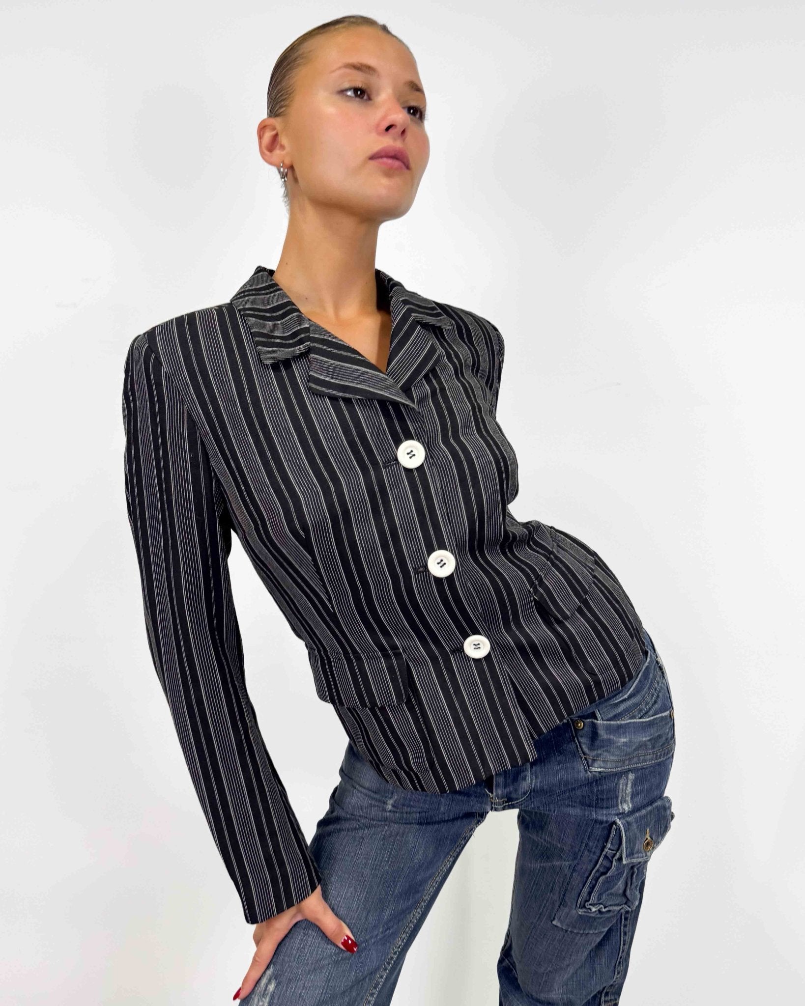 The Agatha blazer by Versace - rig vert