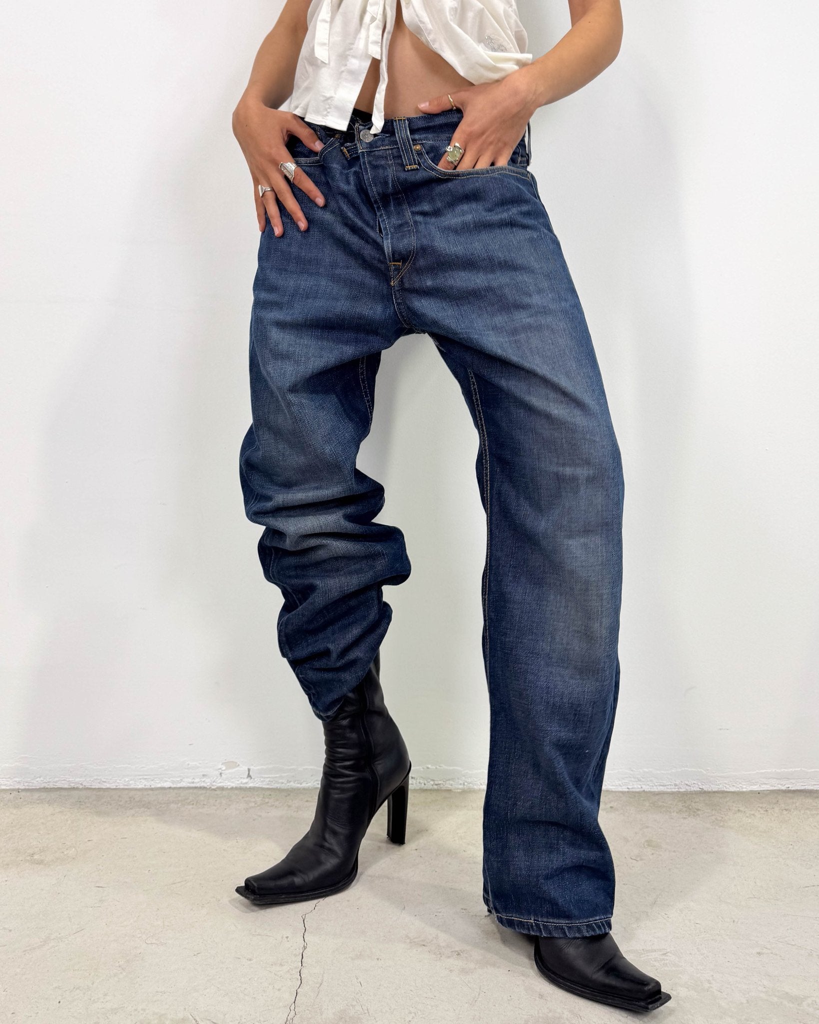 The Alessia pants by Levis - rig vert