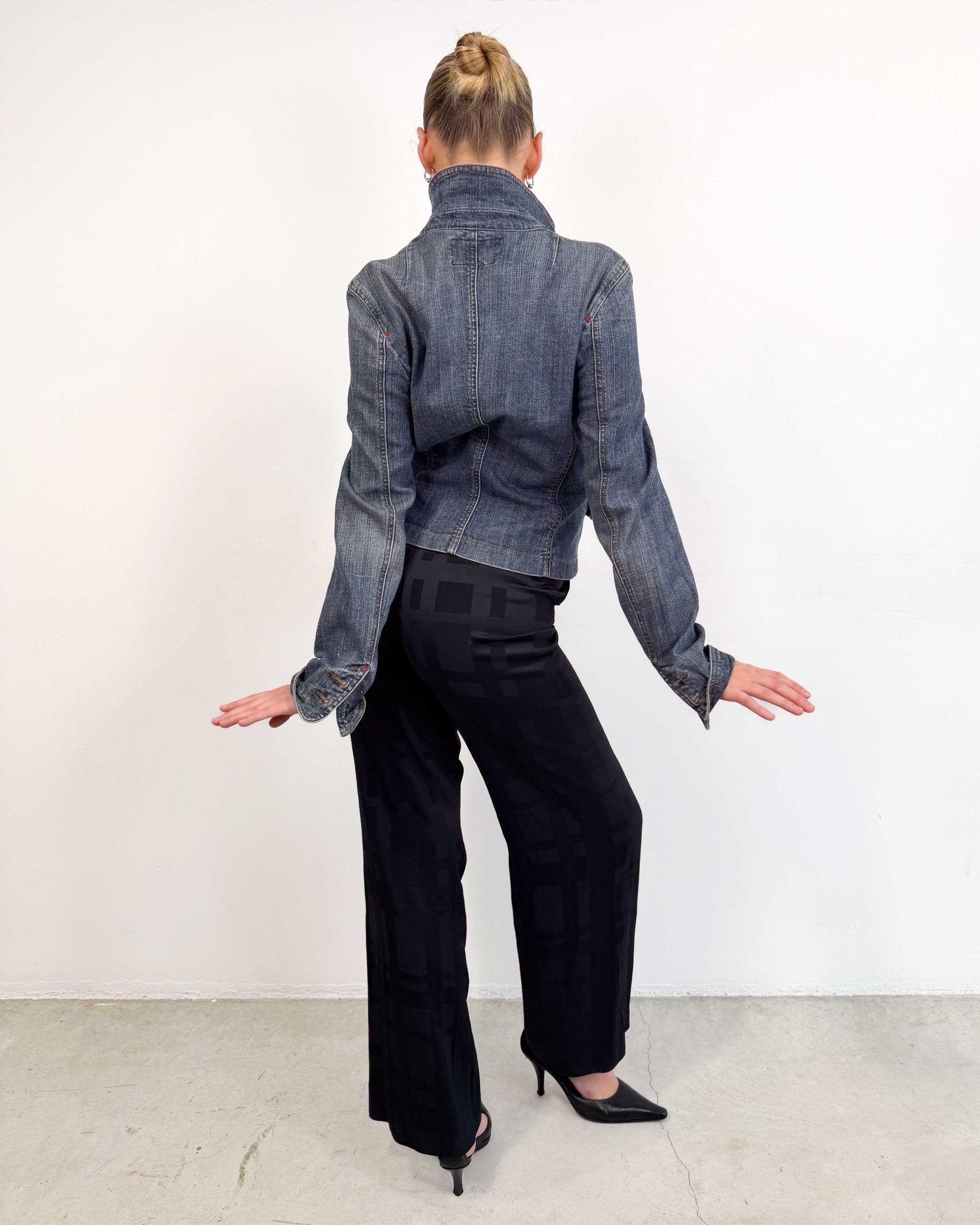 The Ally jacket by Armani - rig vert