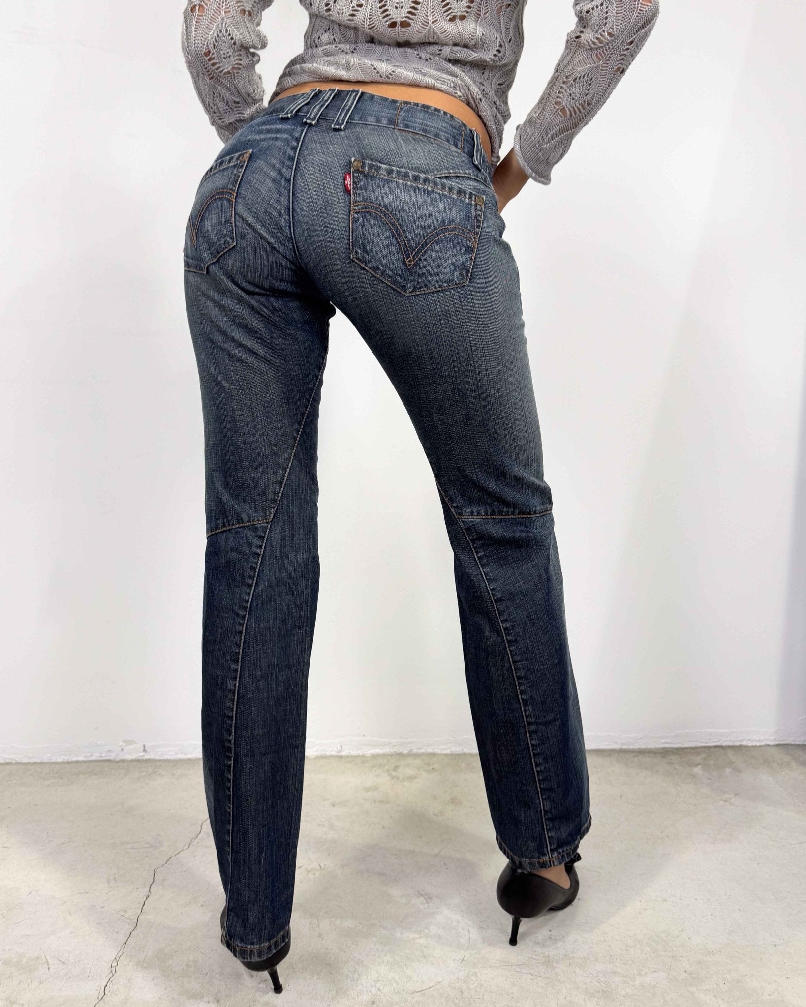 The Aroa pants by Levis - rig vert