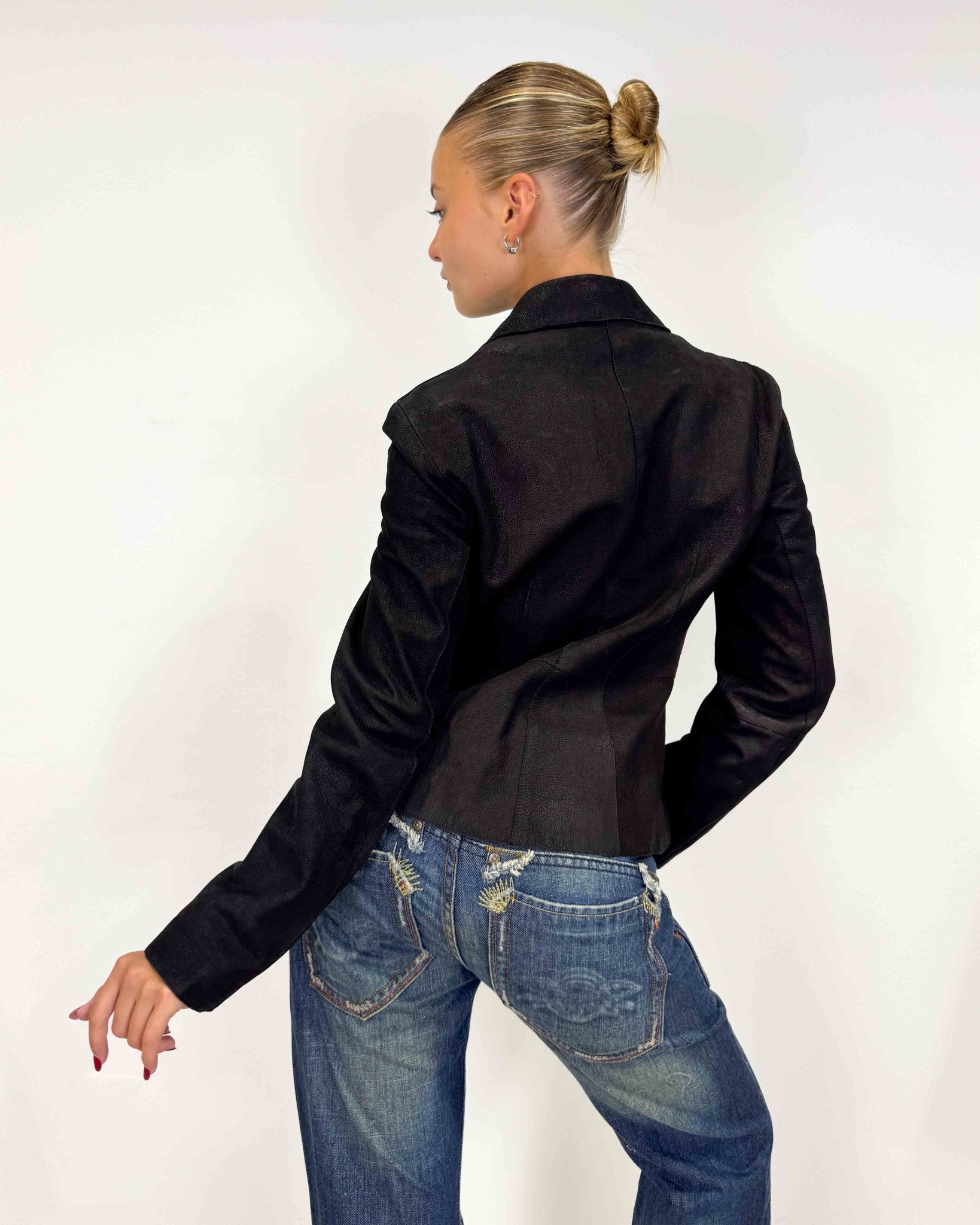 The Chiara blazer by Giorgio Armani - rig vert