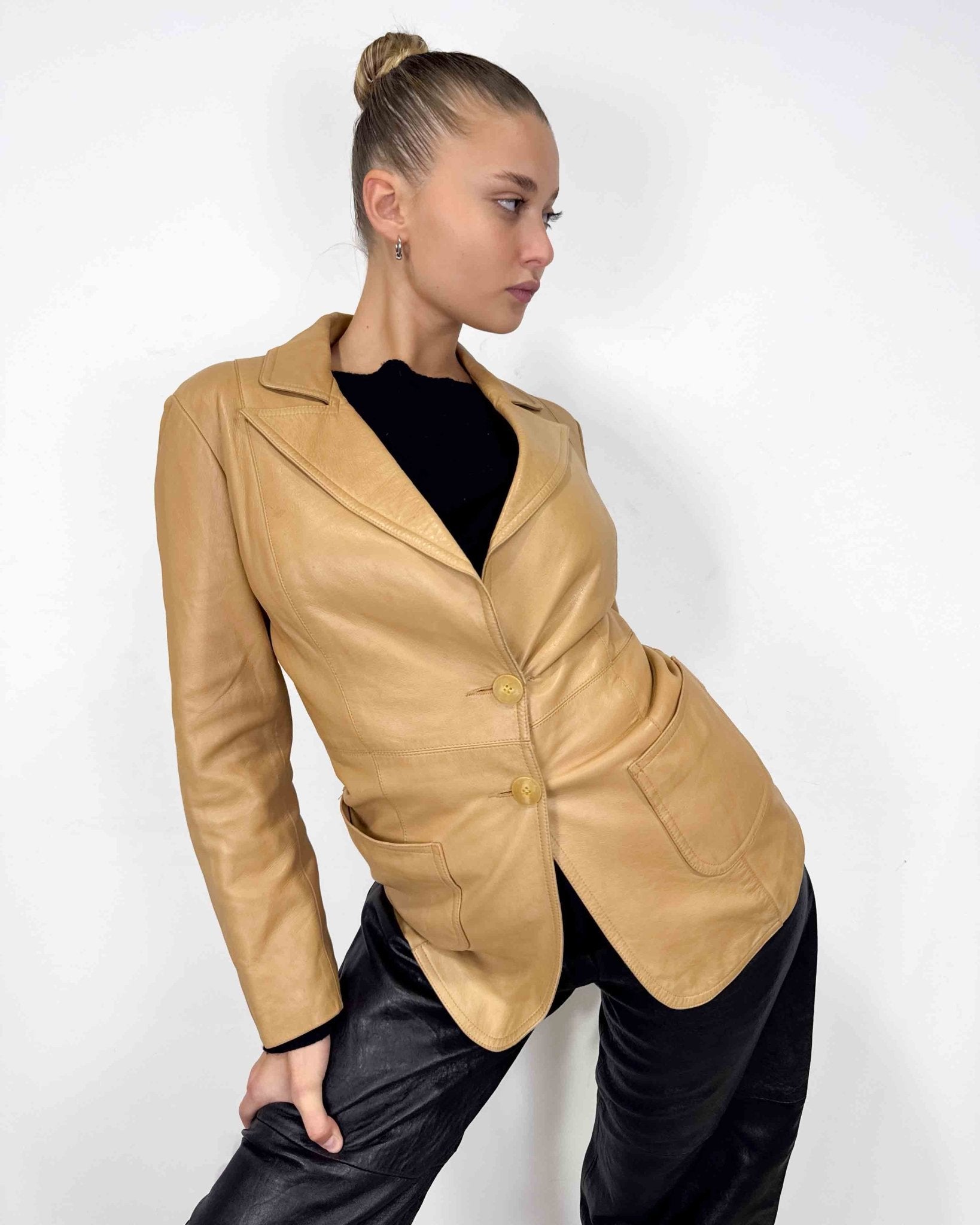 The Ellie leather blazer by Plein Sud - rig vert
