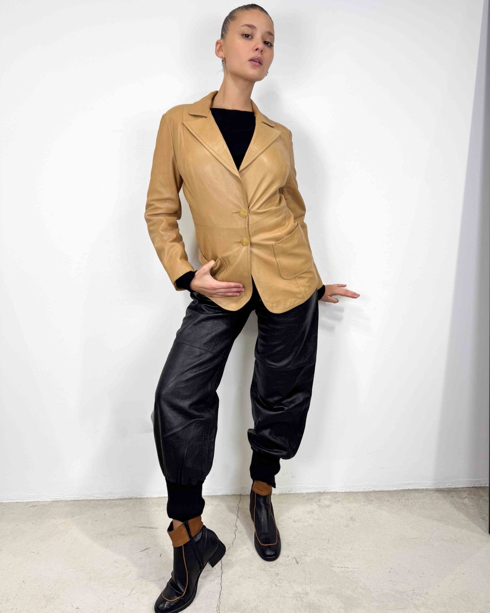 The Ellie leather blazer by Plein Sud - rig vert