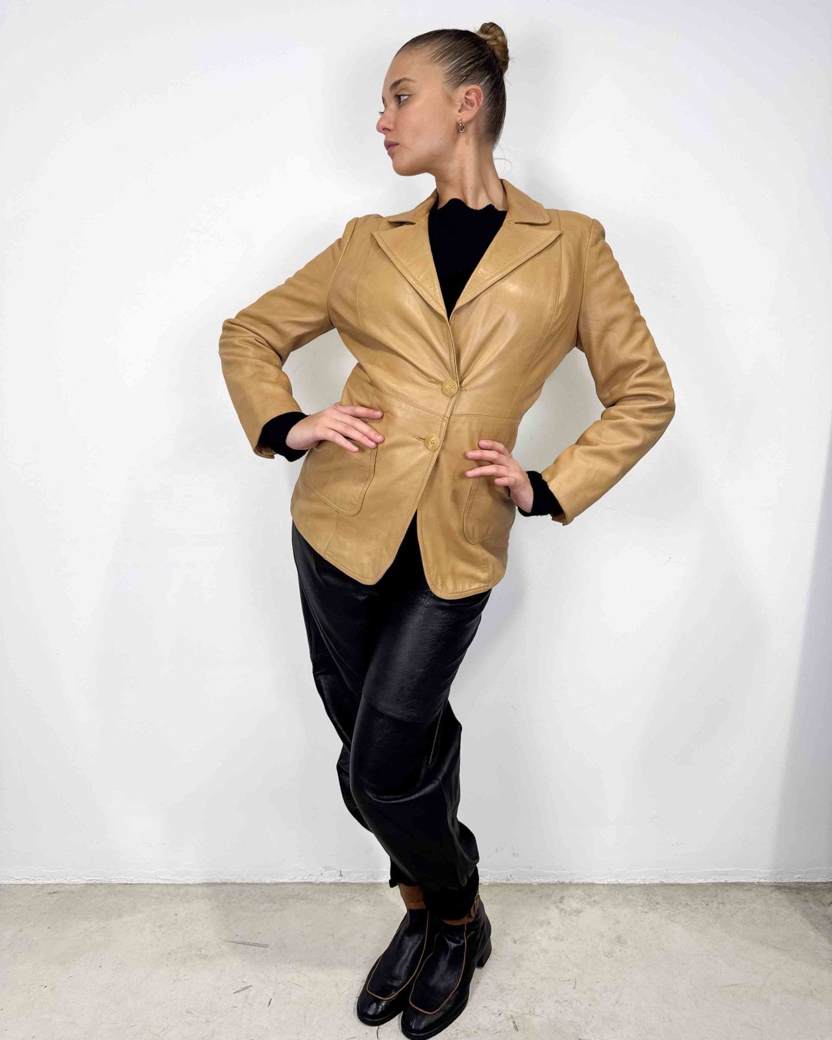 The Ellie leather blazer by Plein Sud - rig vert