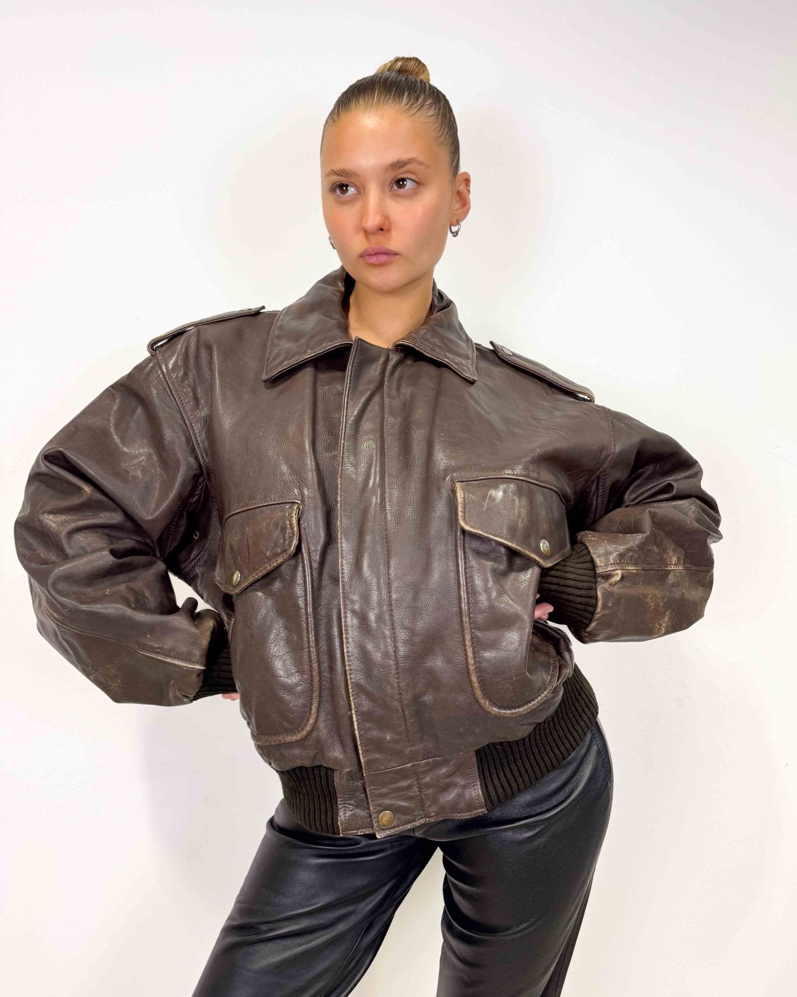 The Gaetana leather bomber - rig vert