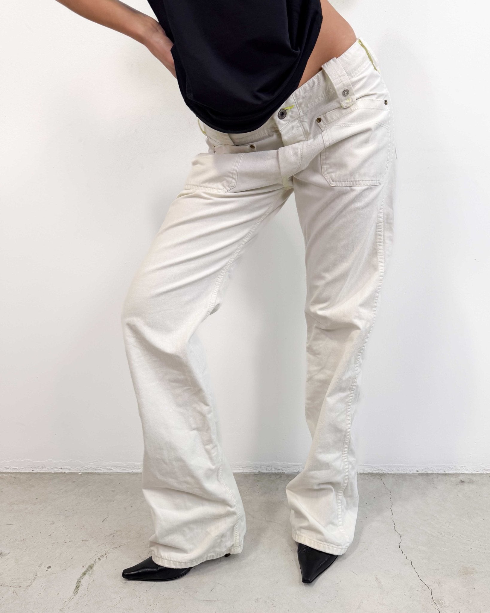 The Greta pants by Diesel - rig vert