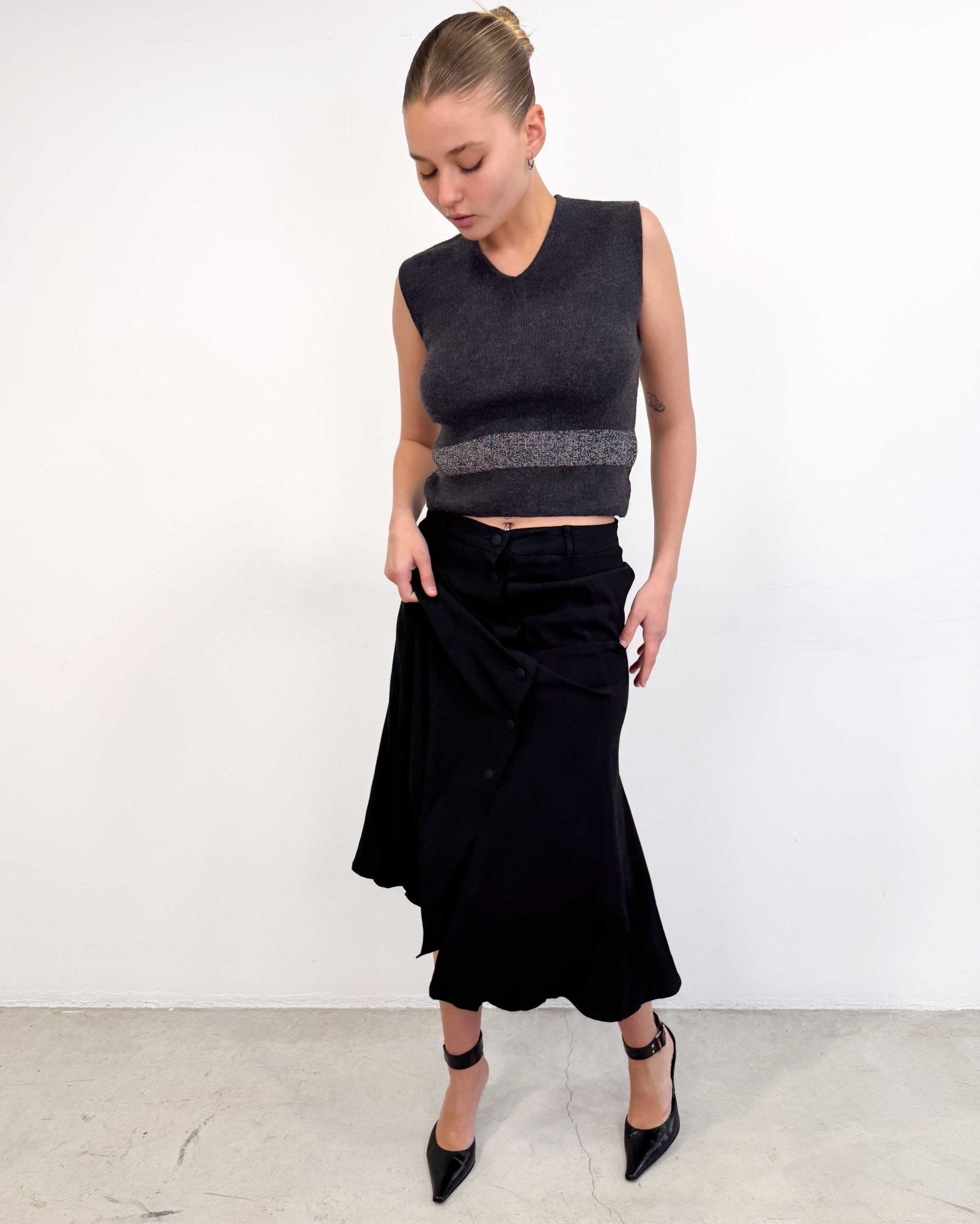 The Isla vest by Giorgio Armani - rig vert