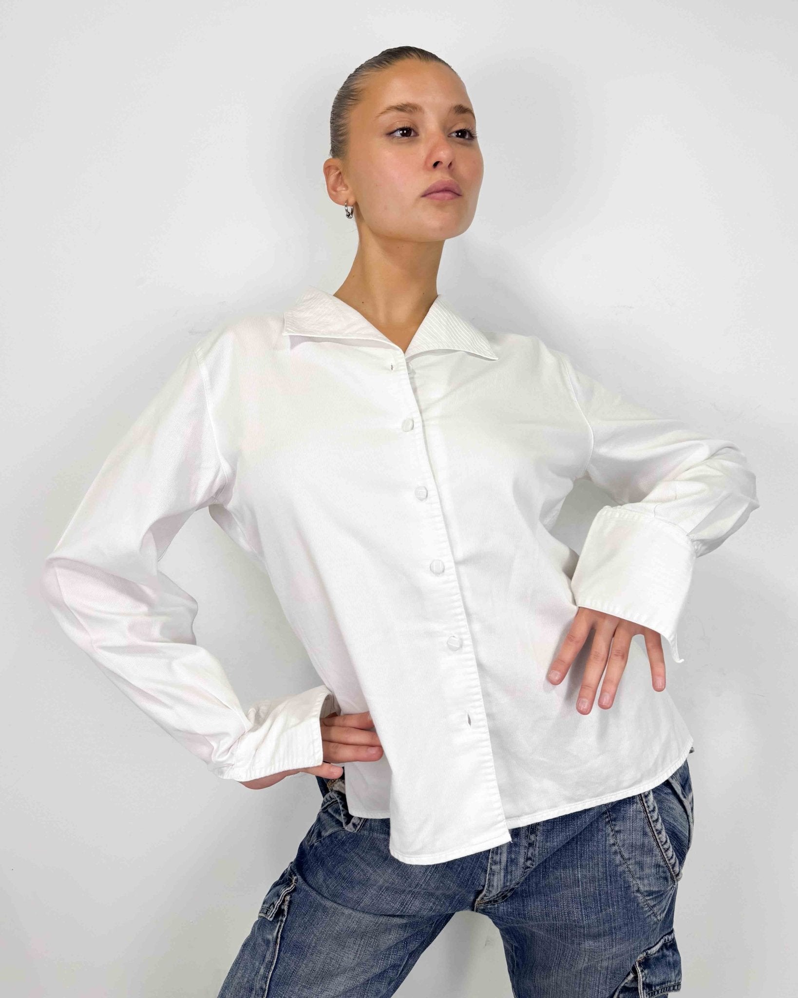The Karol shirt by Anne Fontaine - rig vert