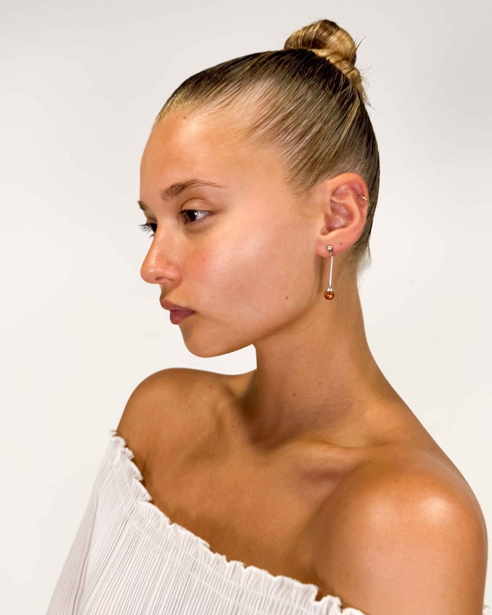 The Lily earrings - rig vert