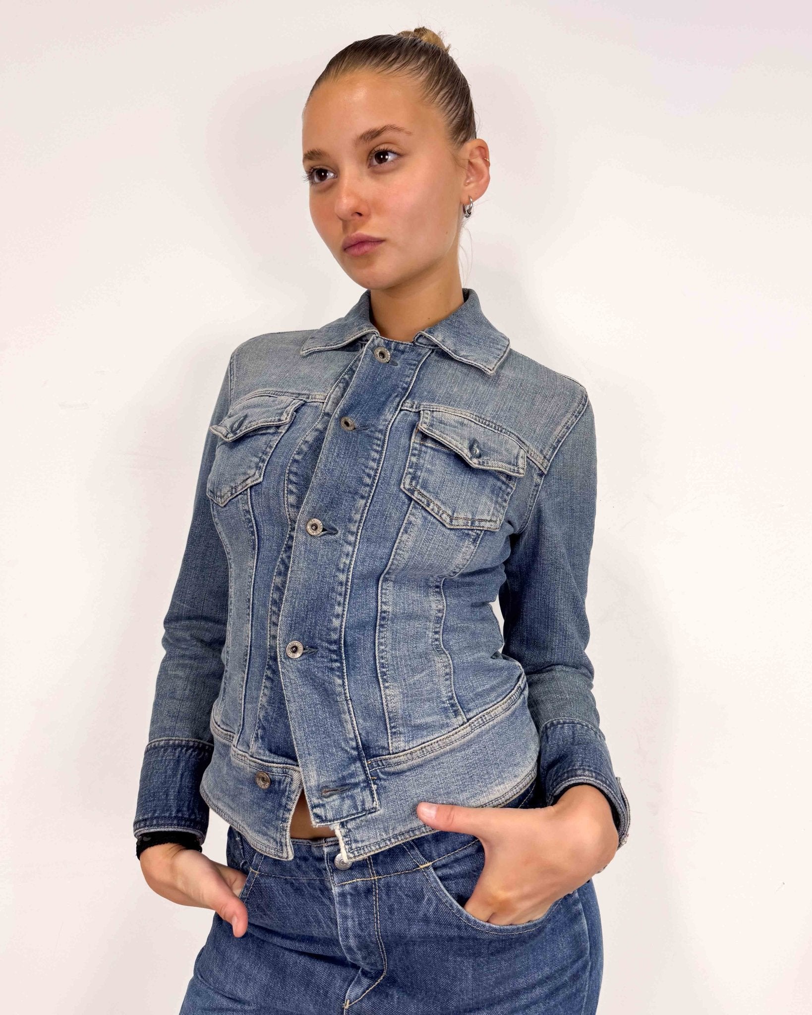 The Lois jacket by Diesel - rig vert