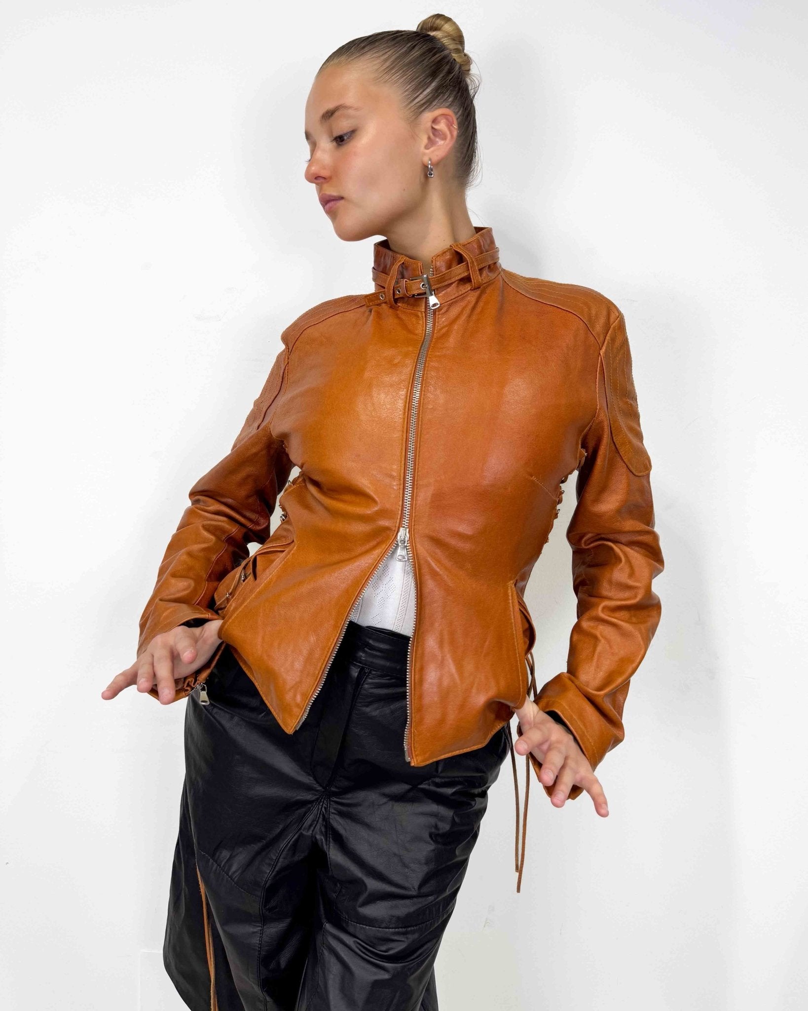 The Lola leather jacket - rig vert
