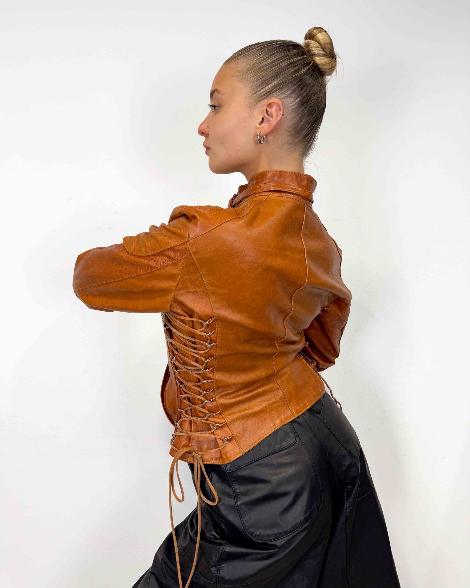 The Lola leather jacket - rig vert