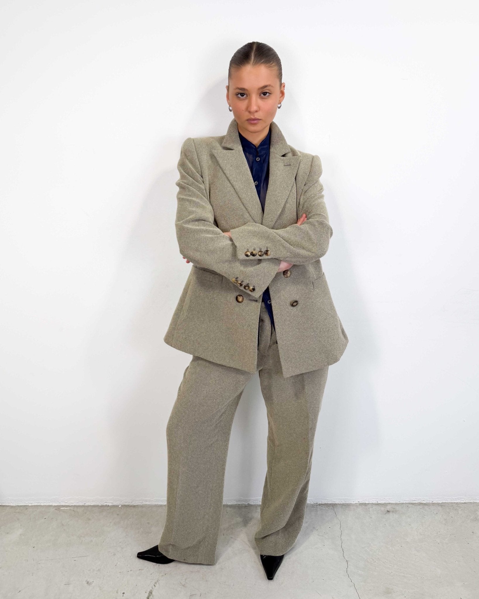 The Lorraine suit by Giorgio Armani - rig vert