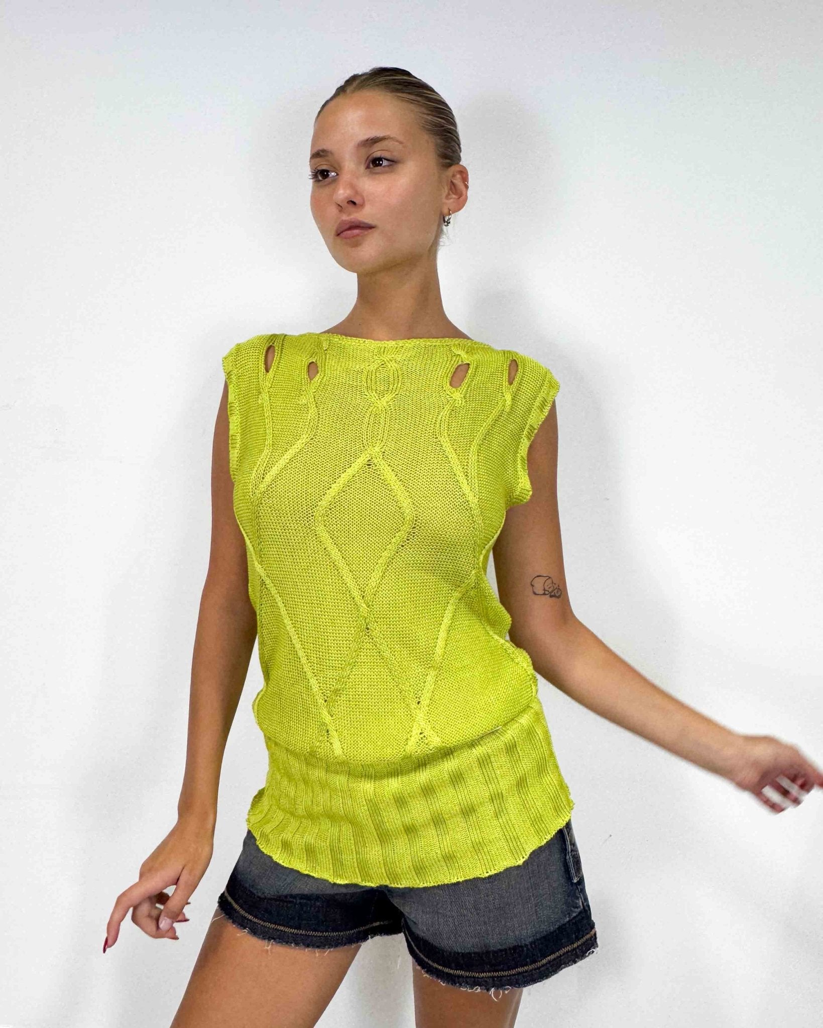 The Marta top by Gianni Versace - rig vert