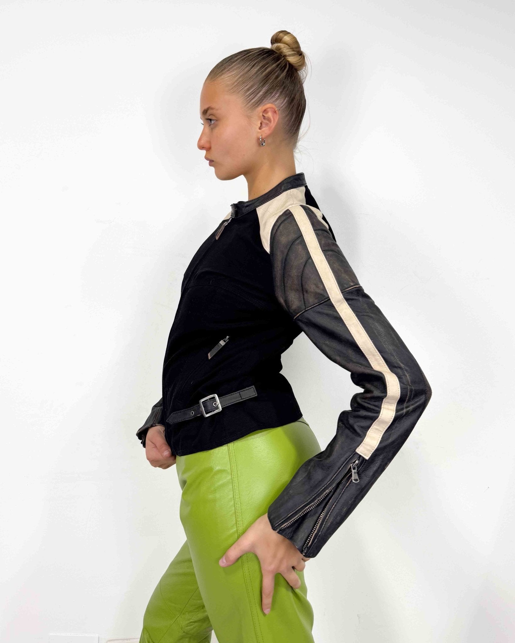 The Megan jacket by Guess - rig vert