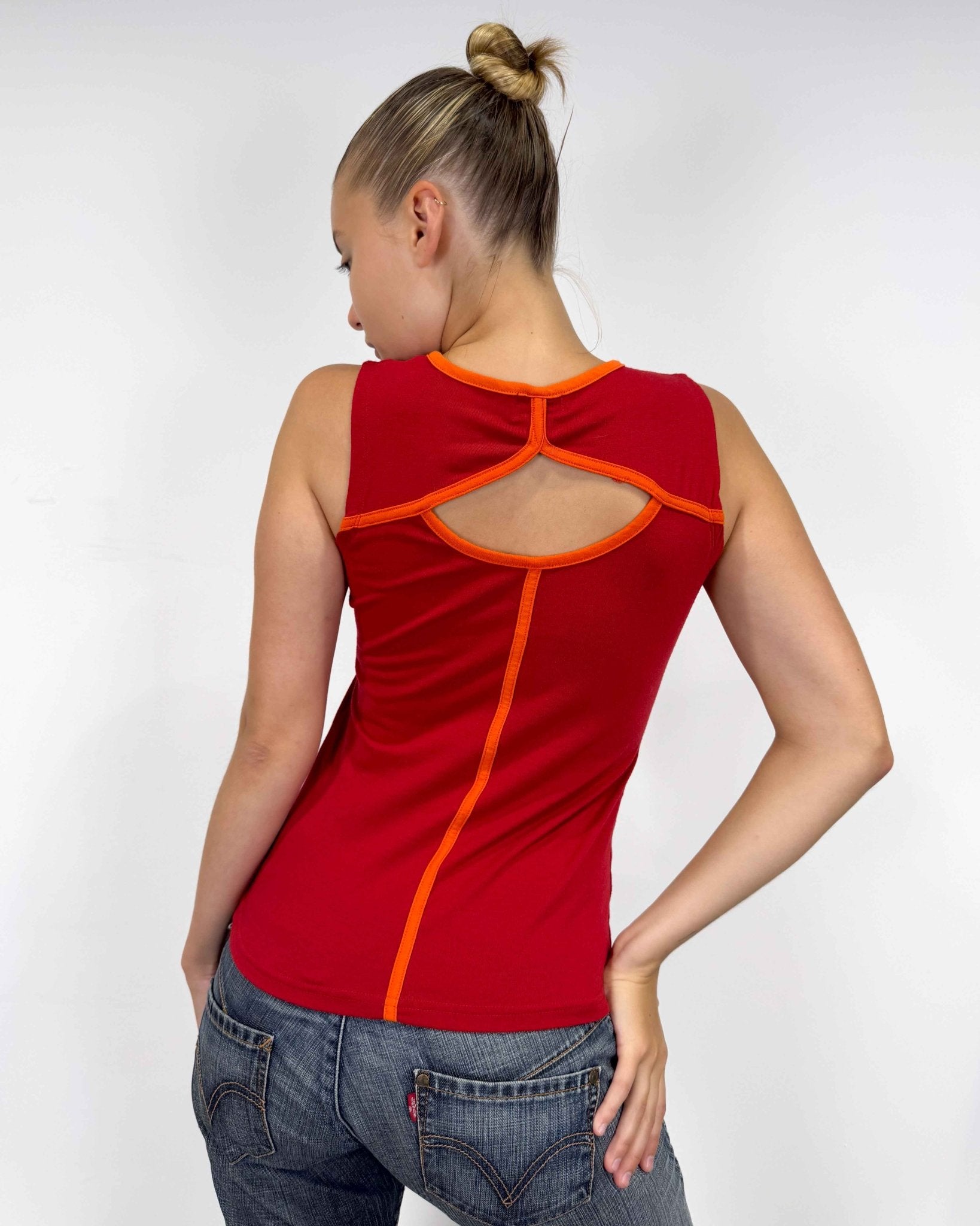 the nora top - rig vert