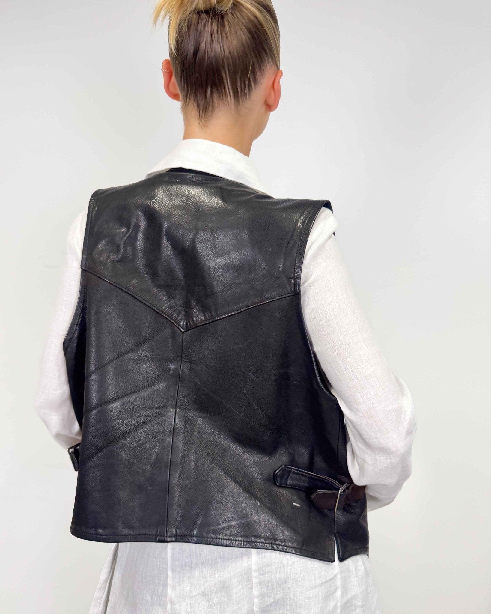 The Portia vest - rig vert