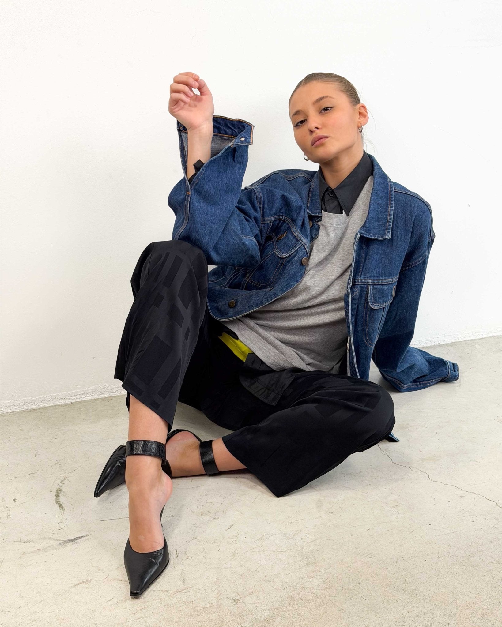 The Rhym jacket by Valentino - rig vert