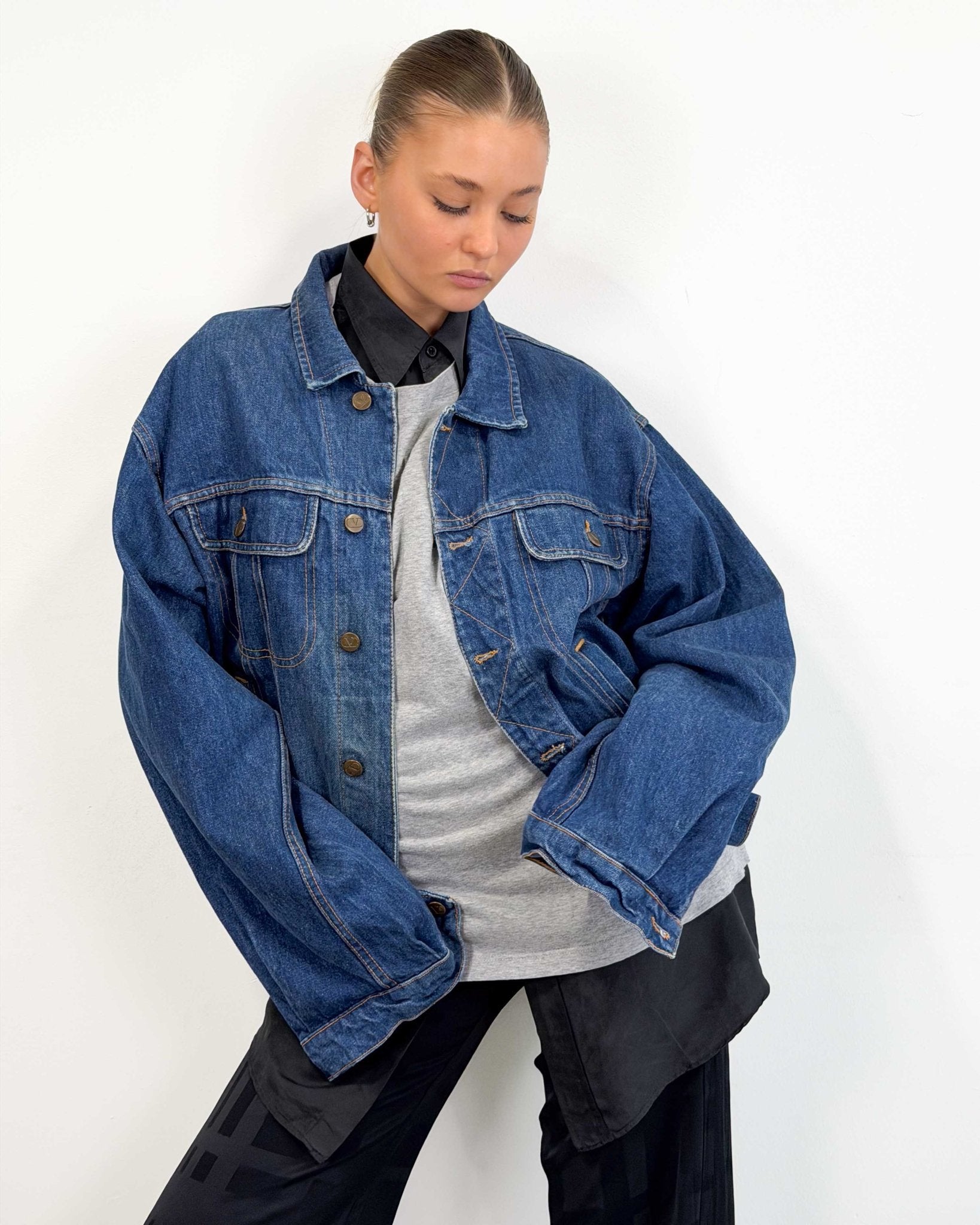 The Rhym jacket by Valentino - rig vert