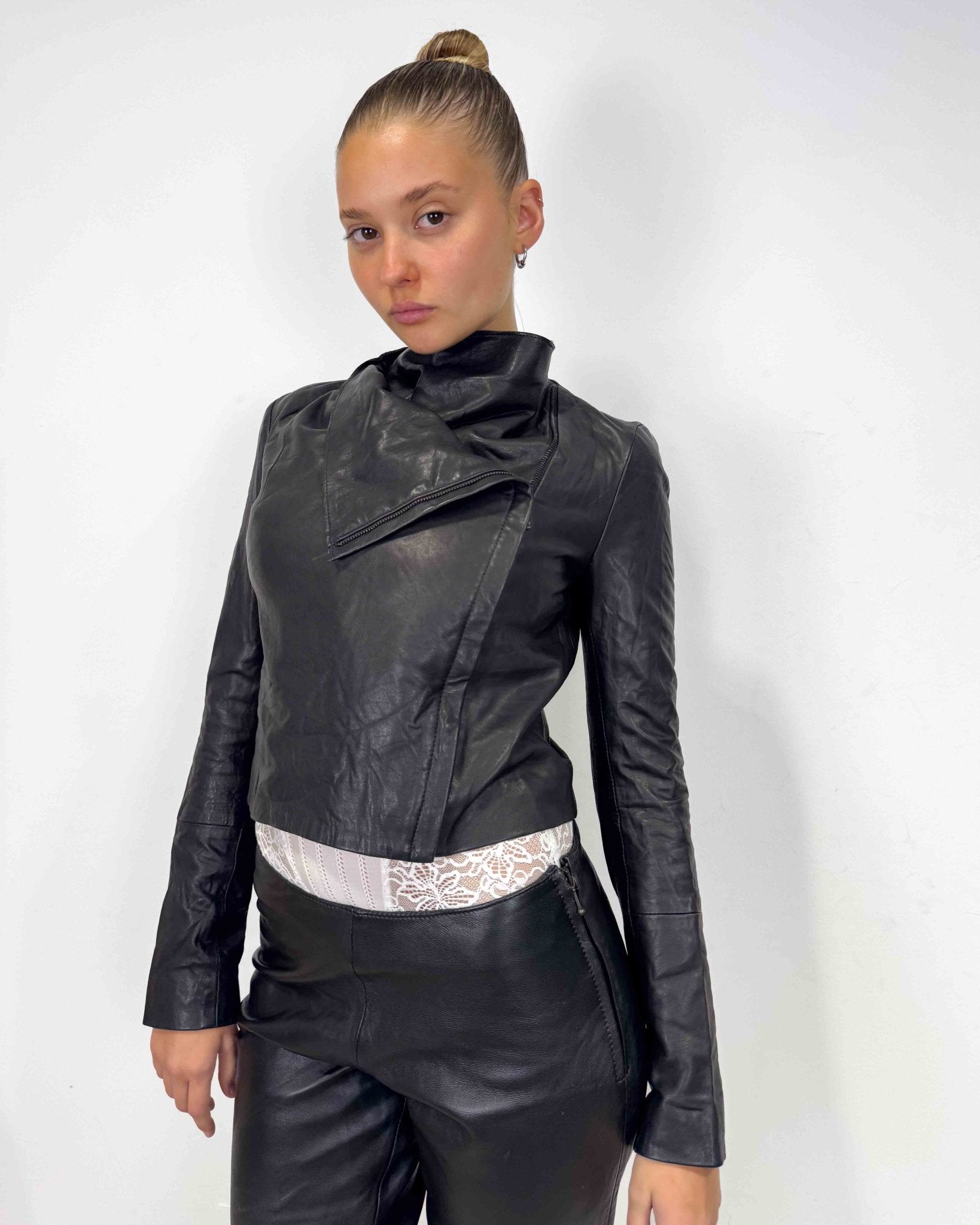 The Sibyl leather jacket - rig vert