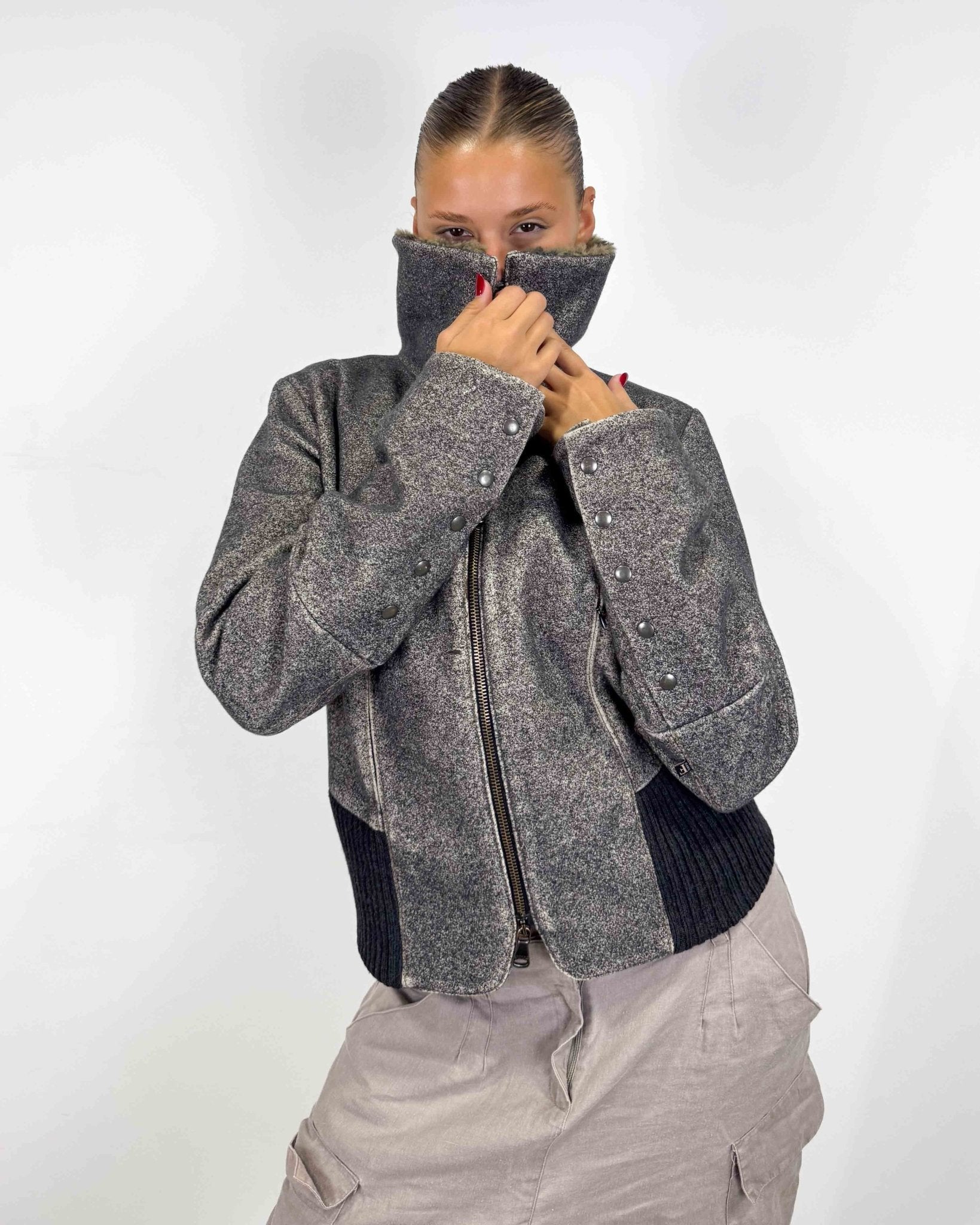 The Sira jacket by Gianfraco Ferre - rig vert