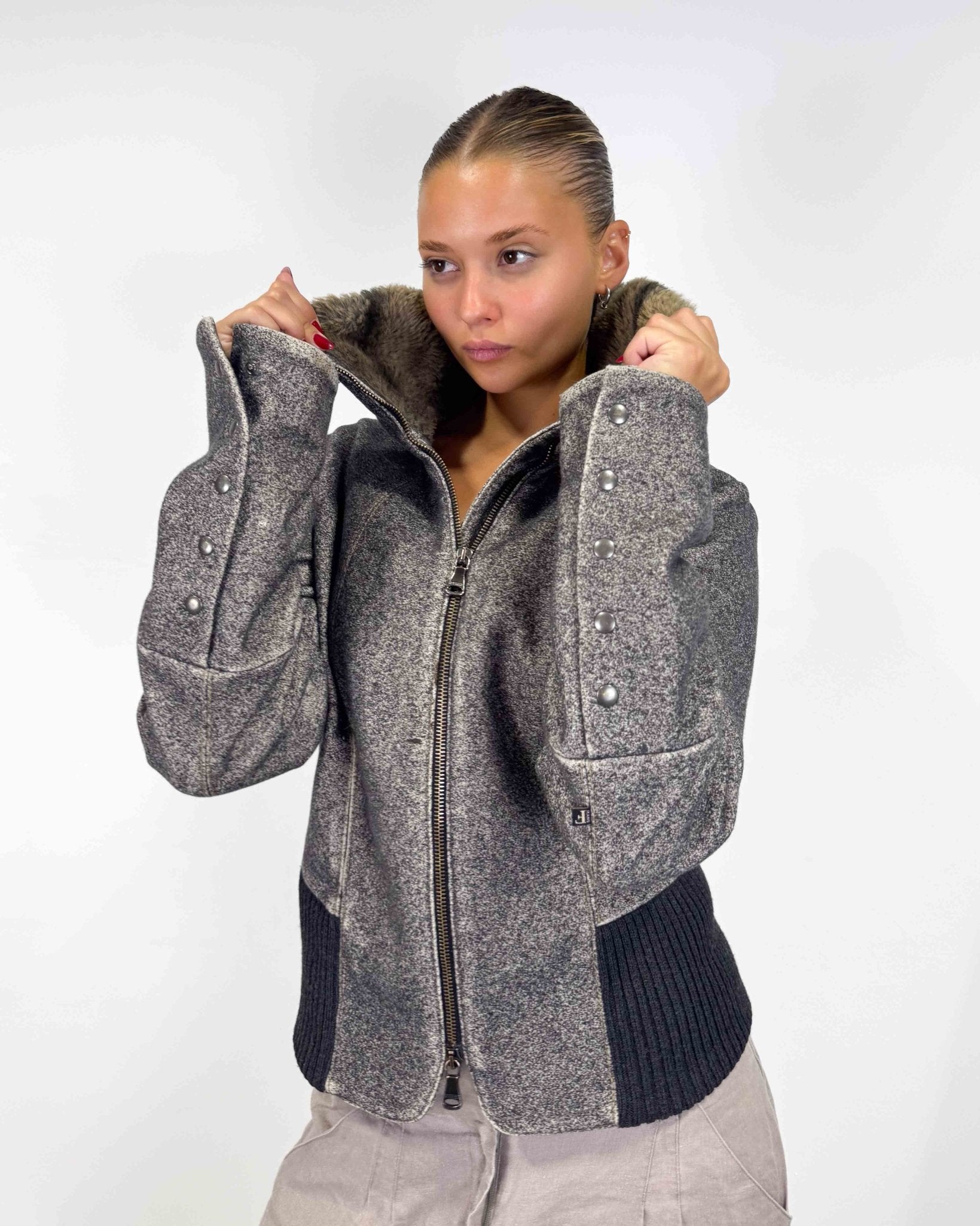 The Sira jacket by Gianfraco Ferre - rig vert