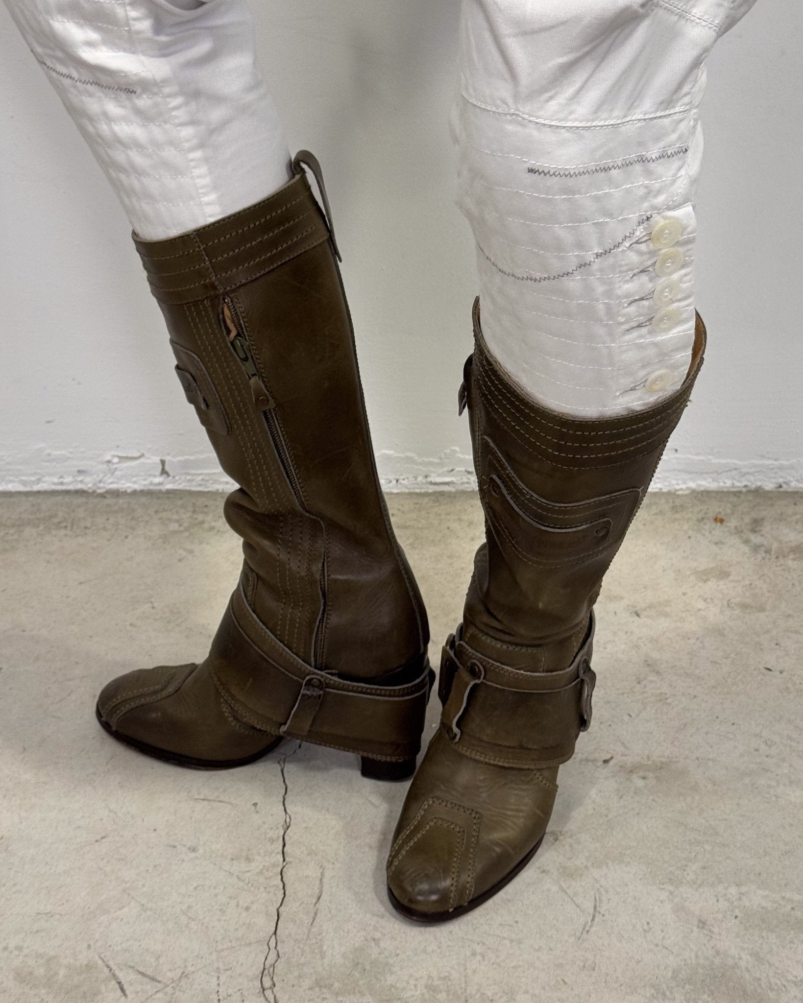 The Valerie boots by Diesel - rig vert
