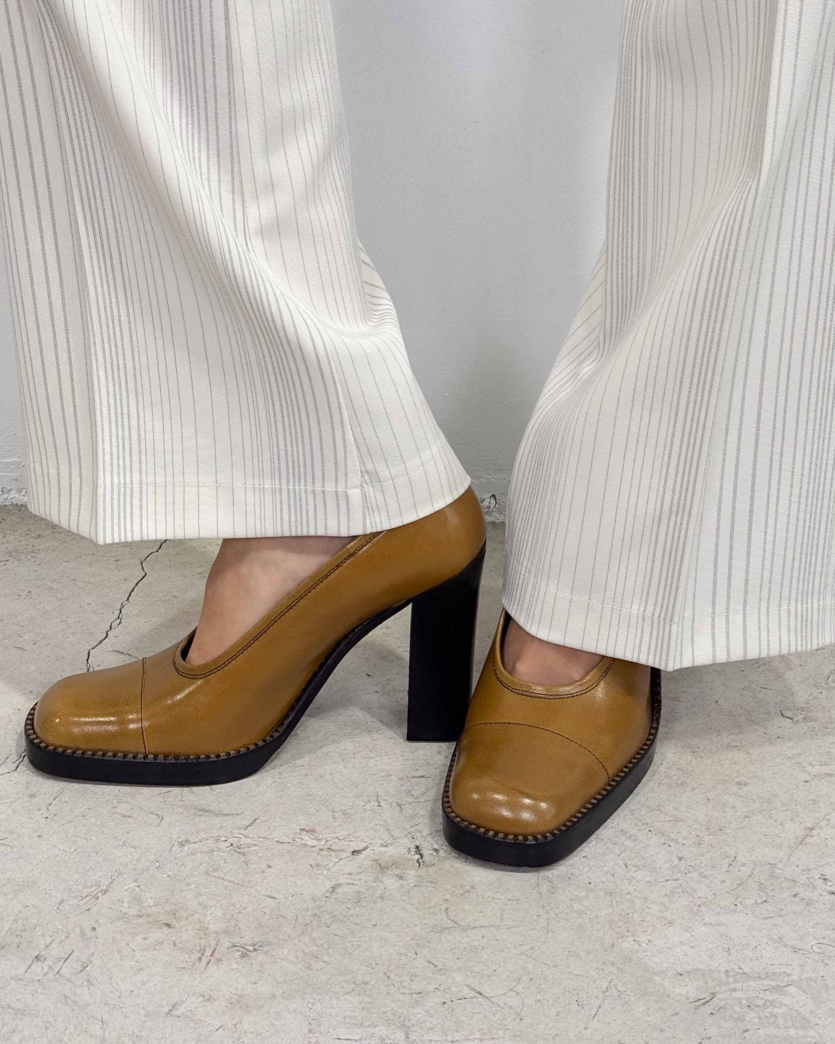 The Veronica pumps - rig vert