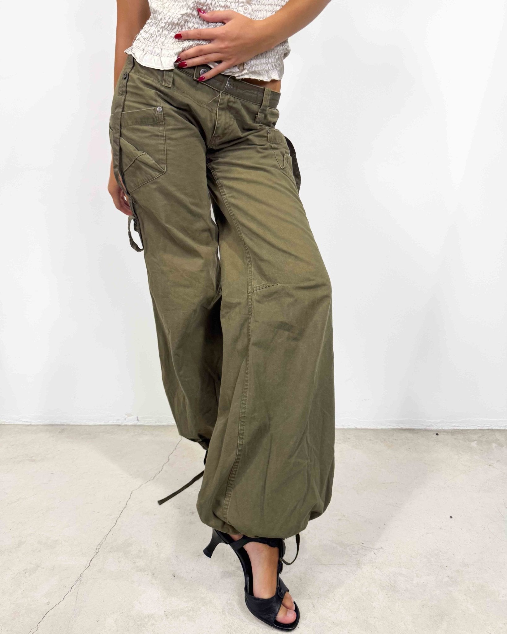 The Vivian pants by Diesel - rig vert