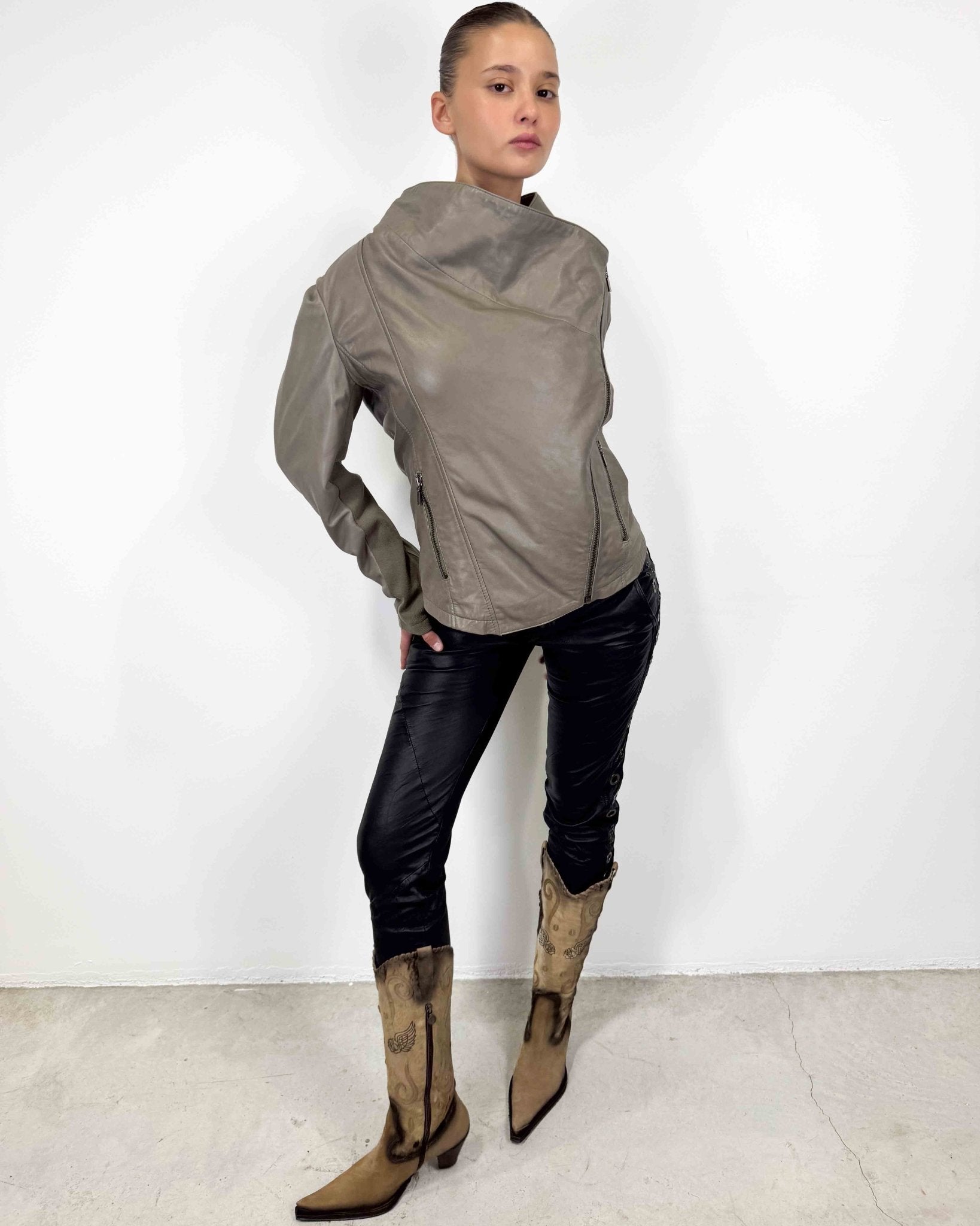 The Wendy leather jacket - rig vert