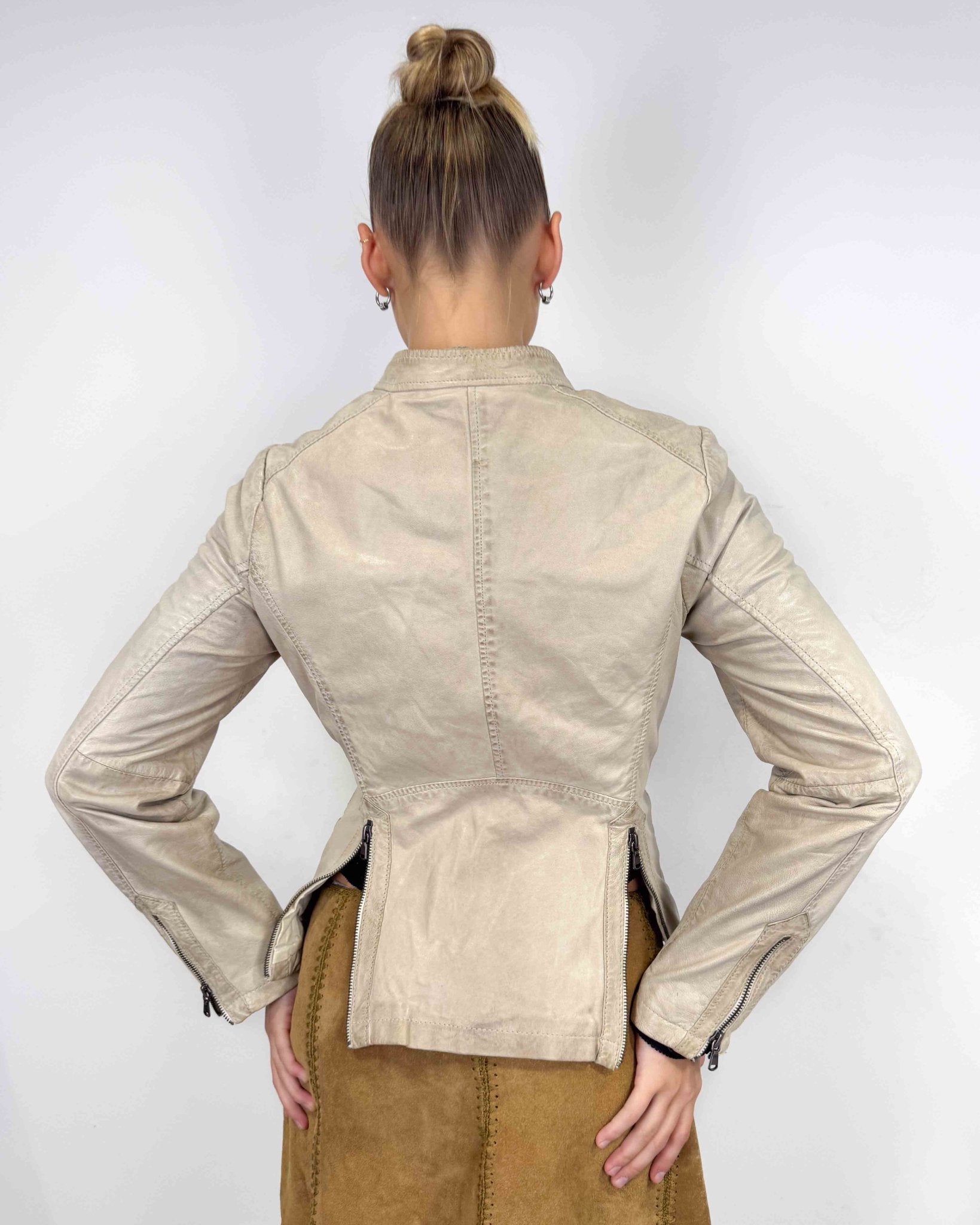 The Yelizabeta leather jacket - rig vert