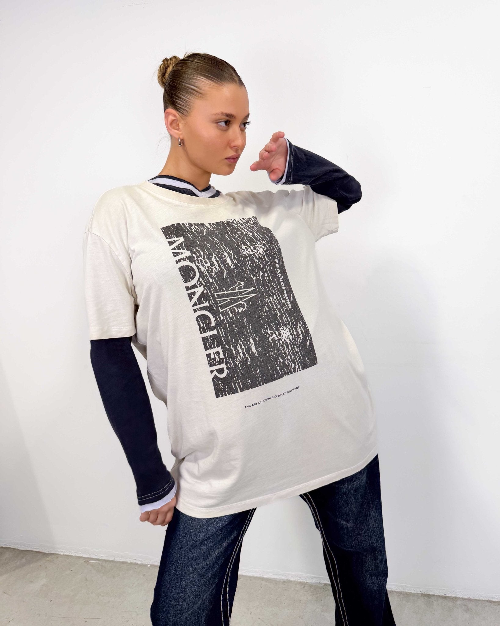 The Zoe t-shirt by Moncler - rig vert