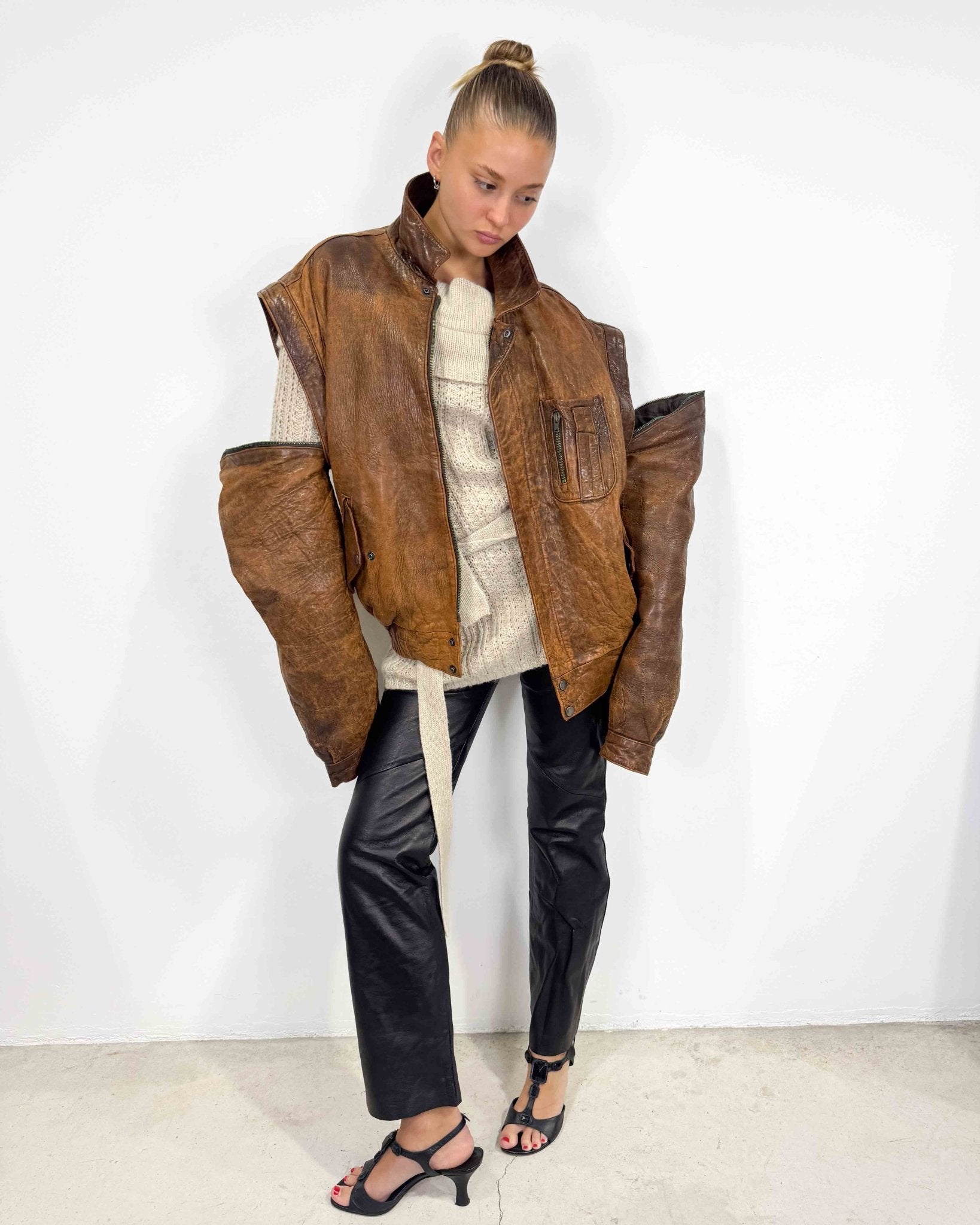 The Zuzani leather jacket - rig vert