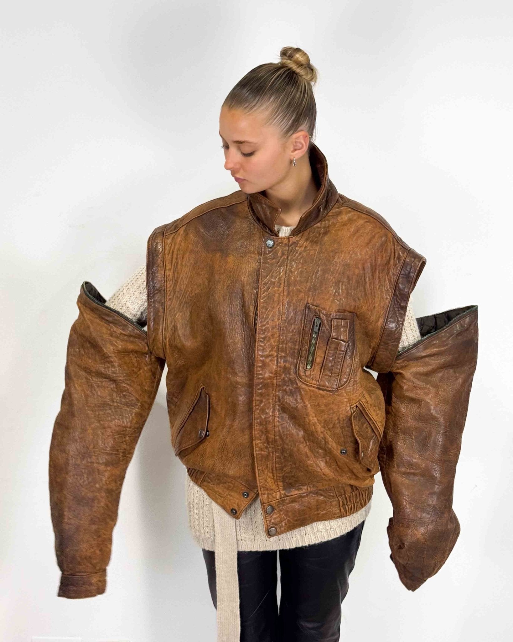 The Zuzani leather jacket - rig vert