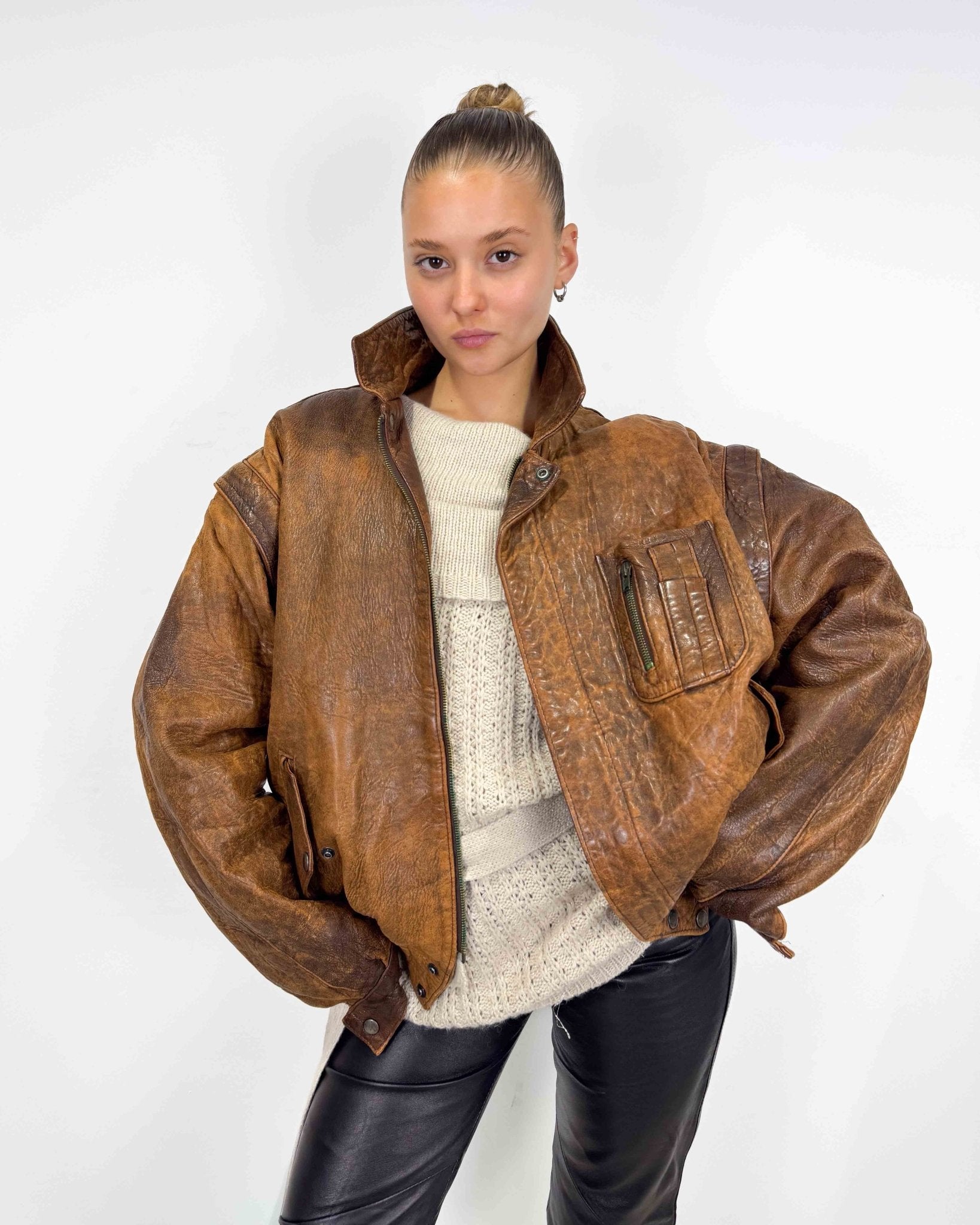 The Zuzani leather jacket - rig vert