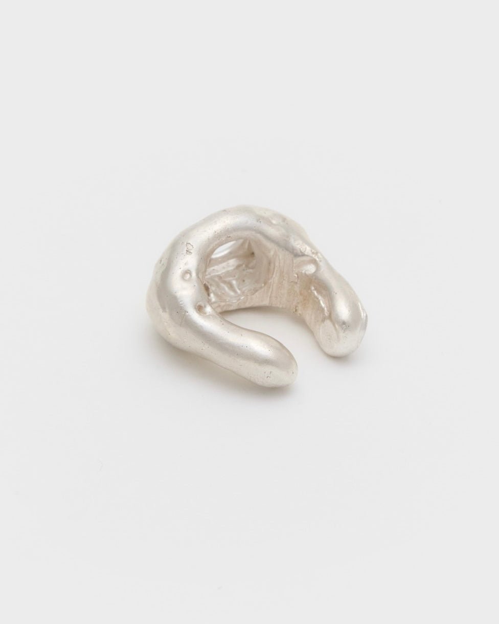 verv_02 - the ear cuff - rig vert